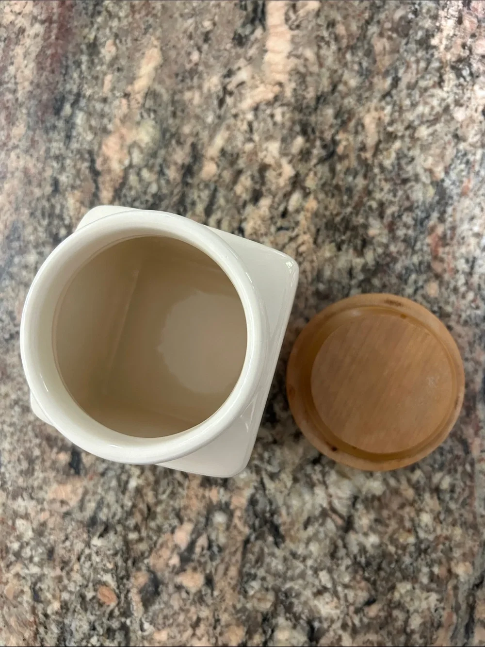 Naaman cream ceramic